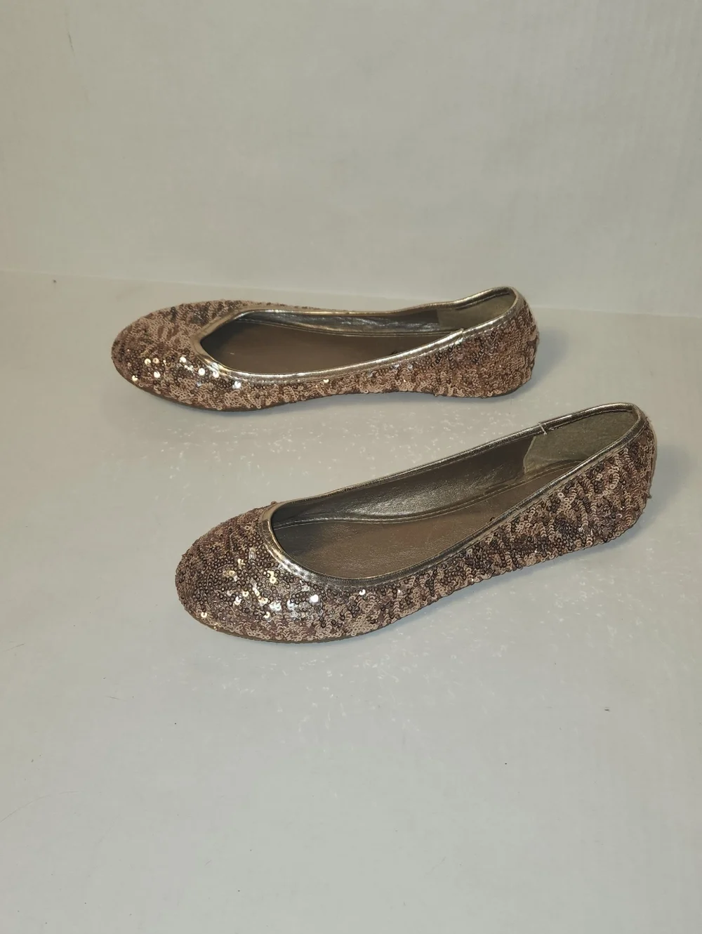 Rose Gold Sequin Embellished Rounded Toe Ballet Flats Size 8 39 EUC